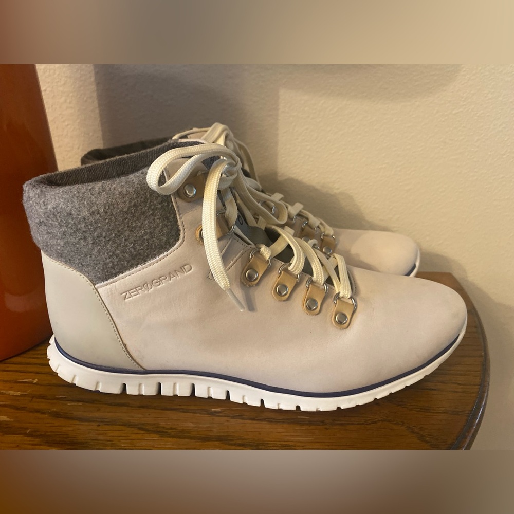 Cole Haan Zerogrand Women’s Light Gray Hiker Boot 7.5